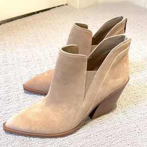 Vince Camuto suede ankle booties. Never worn.